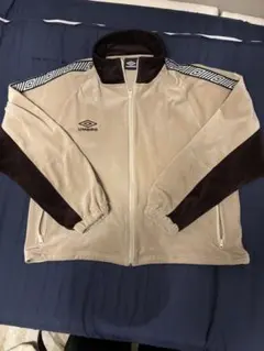 UMBRO フェイクレザー ナイロンジャケット ブラウン - メルカリ