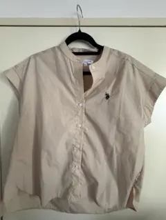 ノースリーブ　シャツ