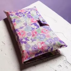 ハンドメイド　マルチカードケース　母子手帳ケース　旅行、受診　実需品収納