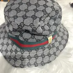 グッチ GG シェリー キャンバス バケットハット ゴールドプレート 帽子