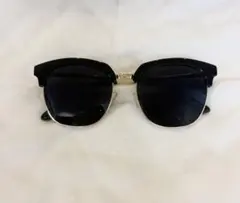 ブラック×ゴールド サーモント型 サングラス