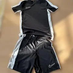 Nike スリムフィット ブラック スポーツウェア 上下セット　S サッカー