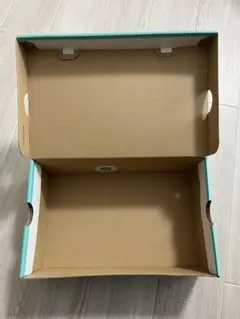 ほぼ新品　NIKESB 空箱　ステッカー付　ナイキ　シューズボックス　NIKE