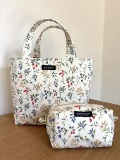 ランチバッグ　トートバッグ　ポーチ　セット　花柄　プレゼントやお返しにも♪