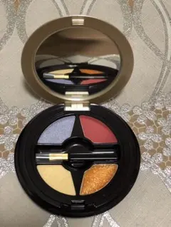 ヘレナルビンスタイン　アイシャドウ＆チーク＆口紅のサムネイル