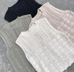 透かし編みニットノースリーブ