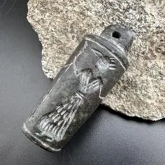 ２段円筒印章 古代メソポタミア文明 神と神獣 スタンプ1544 2段円筒印章 古代メソポタミア文明 神と神獣 スタンプ1544 - メルカリ