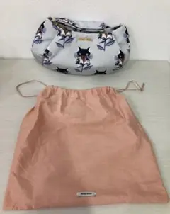 ミュウミュウ　ポーチのサムネイル