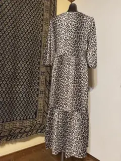 2025年最新】zara レオパード ワンピースの人気アイテム - メルカリ
