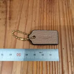 COACH チャーム キーホルダー ベージュ