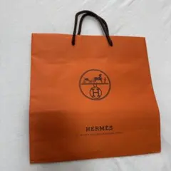 HERMÈS オレンジ ショップ袋 大きめ　縦29×横29.5×マチ10cm