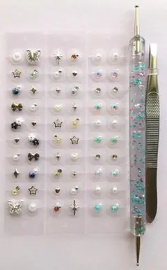 耳つぼジュエリー♡60粒♡金粒♡まとめ売り♡初心者セット♡匿名発送