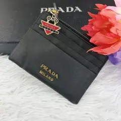 希少✨️プラダ カードケース パスケース レザー チャーム ブラック