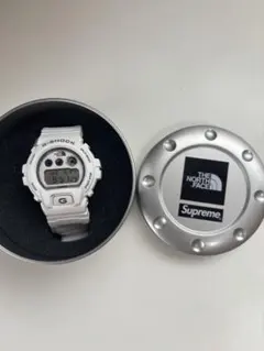 THA NORTH FACE Supreme G-SHOCK 腕時計のサムネイル