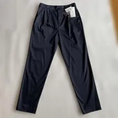 UNTITLED タグ付き新品接触冷感パンツ　ネイビー　サイズ1のサムネイル