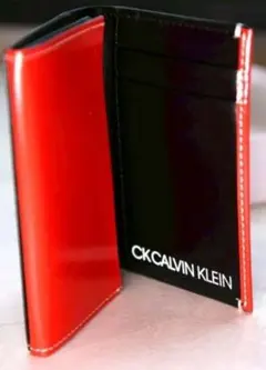 新品箱付きCALVIN KLEIN 赤 カードケース 税込定価9350円