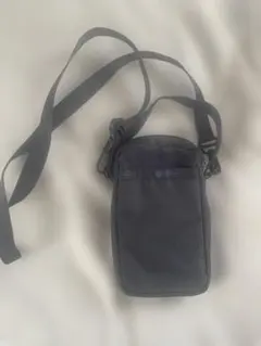 LE SPORTSAC グレー　スマホショルダーバッグ