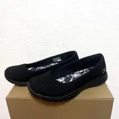 美品Skechers ブラック フラットバレエシューズ