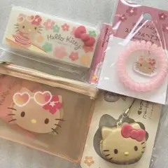 ★日焼けキティ　小物ケース＆フラットポーチ等　４種セット★ ダイソー等