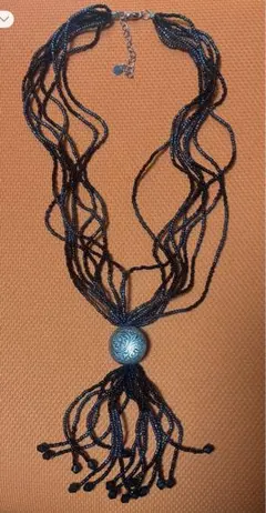 ブラック多層ネックレス