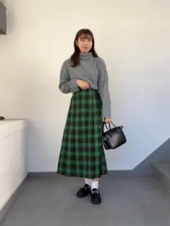 ジーユー　グリーンチェック プリーツ ミディスカート Mサイズ