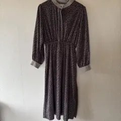 W CLOSET 花柄ブラウンワンピースのサムネイル