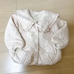 バースデイ100サイズアウター　フリル付き淡いピンクキルティングジャケット