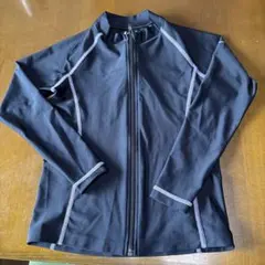 NIKEラッシュガード 130 （ブラック）