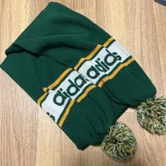 adidas ポンポン付きマフラー 　緑