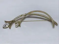 ヴィンテージゴールド色ラインストーンフラワーブローチ