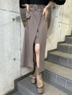 MURUA ワイドベルトラップスカート　モカのサムネイル