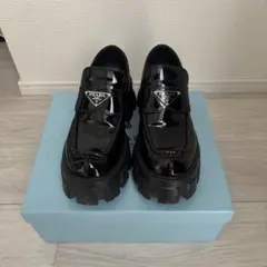 未使用級】プラダ ソフト パデッドナッパレザー ローファー 37 - メルカリ