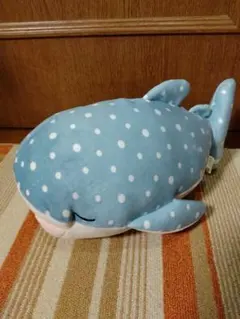 水玉模様のクジラ型BIGぬいぐるみ - メルカリ