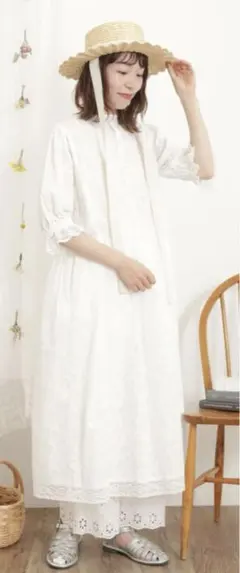 新品　サマンサモスモス　レースパッチワーク　ワンピース　オフホワイト　Mサイズ