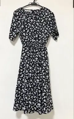MOUSSY 花柄半袖ロングワンピース マウジー moussy 花柄 半袖 ロングワンピース Mサイズ - メルカリ