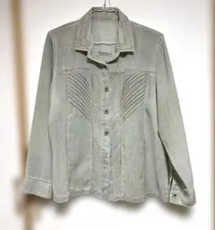 グレーのデニム風長袖シャツ