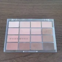 ウェイクメイク ソフトブラーリングアイパレット 05 ミューテッドコーラル