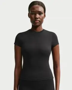 タイムレス Tシャツ Alo yoga xs - メルカリ