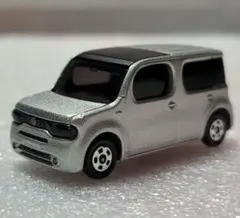 送料無料】希少色！ 日産 キューブ ホワイトパール ミニカー 「 トミカ