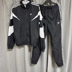 ADIDAS REKIVE WOVEN セットアップ