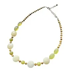 ROMEO 天然石ネックレス　ベージュ、グリーン