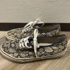 〔限定品〕VANS ペイズリー柄 ローカットスニーカーのサムネイル