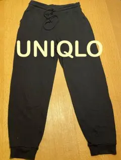UNIQLOパンツ