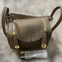 Item thumbnail for item cbdebff1-9b59-4e6b-ab7e-aca920a767db