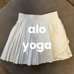 ALO Yoga キャミトップ テニススコート 上下セット ブラック - メルカリ