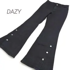 ✨️DAZY　SHEIN　シーイン　ブーツカット　フレアパンツ　スリットボタン