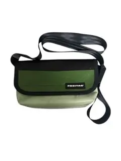 【お値下げ】FREITAG メッセンジャーバッグ 赤 黄 緑 お値下げ】FREITAG メッセンジャーバッグ 赤 黄 緑 FREITAG