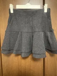 【値下げ‼️】【新品】ZARA ストライプ柄 フレアミニスカートのサムネイル