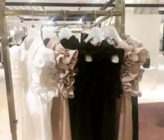 未使用品hueお袖フリルワンピース