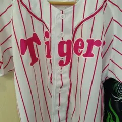 Hanshin Tigers ユニフォーム ピンクストライプ Sのサムネイル